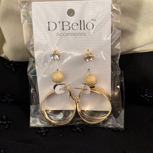 NWT Gold Tone and CZ Earring Set with Elegance and Style - Picture 1 of 2